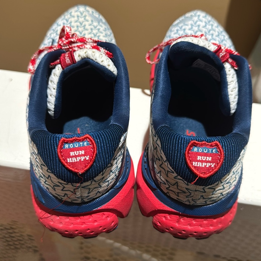 Brooks Adrenaline Stars 8.5